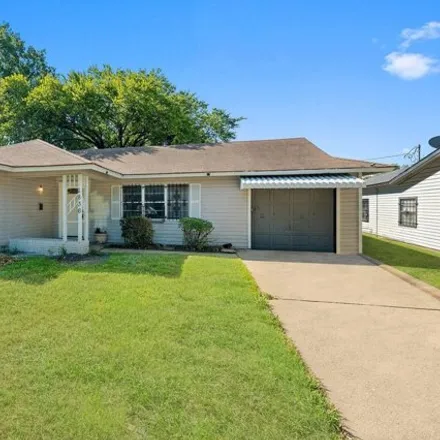 Buy this 4 bed house on 2836 Modree Avenue in Fruitdale, Dallas