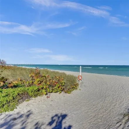 Buy this 1 bed condo on 9140 Collins Avenue in Surfside, FL 33154