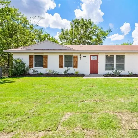 Rent this 3 bed house on 405 North Cedar Street in Springtown, Parker County