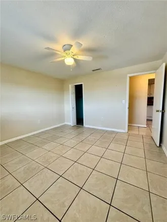 Image 8 - 2169 Collier Avenue, Fort Myers, FL 33901, USA - Condo for rent