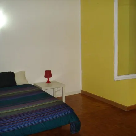 Rent this 1 bed apartment on Carrer de Castaños / Calle Castaños in 03001 Alicante, Spain