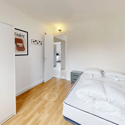 Rent this 1 bed apartment on 100 Cours Édouard Vaillant in 33300 Bordeaux, France