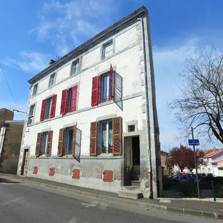 Rent this 2 bed apartment on 18 Place Saint-Étienne in 63370 Lempdes, France