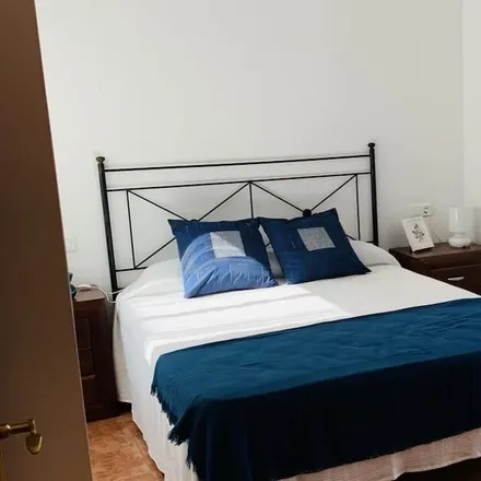 Rent this 2 bed apartment on 29751 Vélez-Málaga