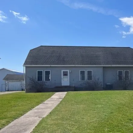 Buy this 4 bed house on 489 County Road 1150 North in Marshall County, IL 61537