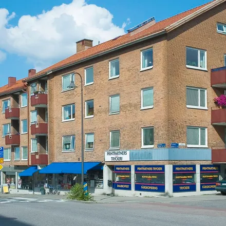 Rent this 2 bed apartment on Räntmästaregatan 1 in 416 57 Gothenburg, Sweden