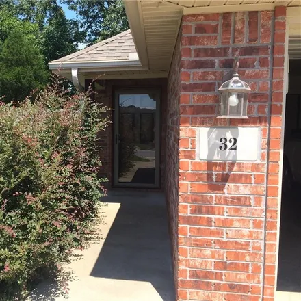 Image 1 - 32 South Woodsprings Drive, Fayetteville, AR 72701, USA - Duplex for rent