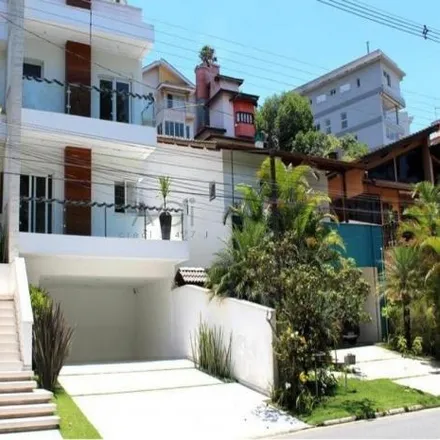 Buy this 3 bed house on Avenida Renova dos Santos in Vila Pedroso, Arujá - SP