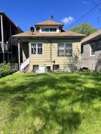 Image 4 - 8223 South Merrill Avenue, Chicago, IL 60649, USA - House for sale