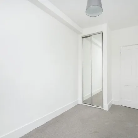 Image 5 - The University of West London, The Park, London, W5 5NF, United Kingdom - Apartment for rent