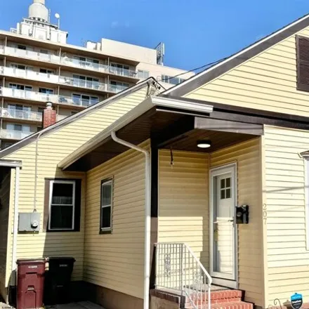 Rent this 3 bed house on 241 Harvard Avenue in Ventnor City, NJ 08406