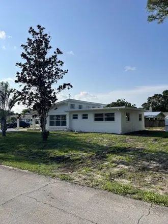 Image 2 - 1806 37th Avenue, Vero Beach, FL 32960, USA - House for sale