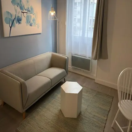 Image 3 - Place Bellecour, 69002 Lyon, France - Apartment for rent