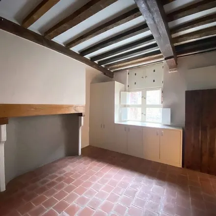 Rent this 1 bed apartment on Sint-Widostraat 10 in 9000 Ghent, Belgium