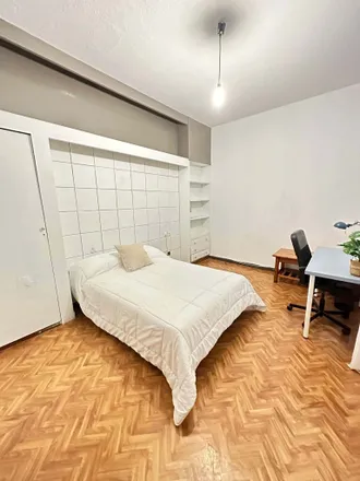 Rent this 5 bed room on Calle Jarrería in 18009 Granada, Spain