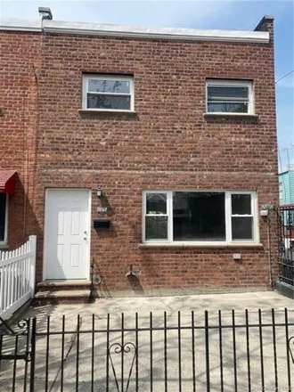 Buy this 3 bed house on 2067 Chatterton Avenue in New York, NY 10472
