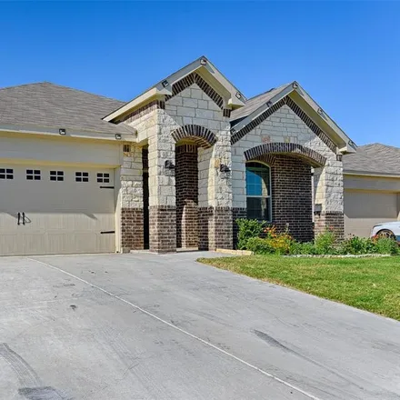 Rent this 4 bed house on 6101 Brahma Trail in Lake Crest Estates, Fort Worth