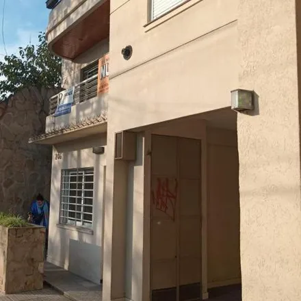 Rent this 2 bed apartment on Monseñor Piaggio 256 in Partido de Lomas de Zamora, Lomas de Zamora