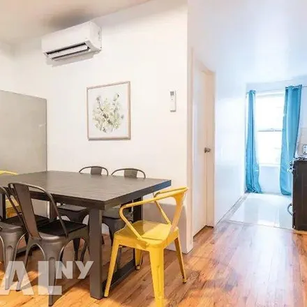 Image 3 - Thai Select, 472 9th Avenue, New York, NY 10019, USA - Apartment for rent