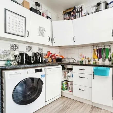 Image 5 - 34 Boleyn Road, London, E7 9QE, United Kingdom - Townhouse for sale