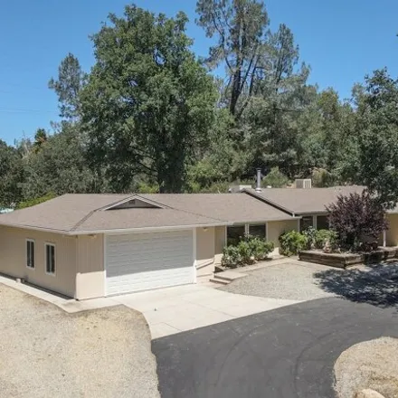 Buy this 3 bed house on 9472 Placer Road in Redding, CA 96001