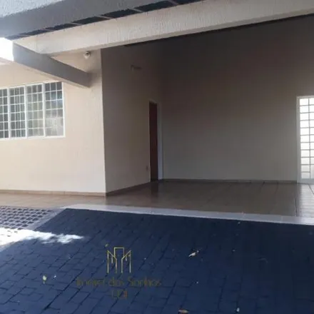 Buy this 3 bed house on Rua São Francisco de Assis in Vigilato Pereira, Uberlândia - MG