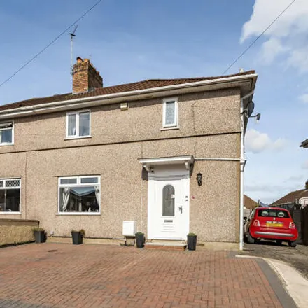 Buy this 3 bed duplex on 105 Queensdale Crescent in Bristol, BS4 2TS