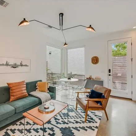 Image 9 - 2512 East 6th Street, Austin, TX 78702, USA - Condo for sale