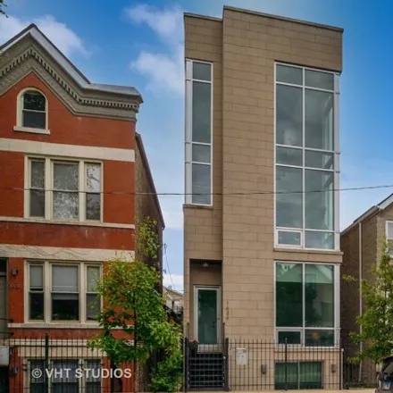 Buy this 3 bed condo on 1634 West Beach Avenue in Chicago, IL 60622