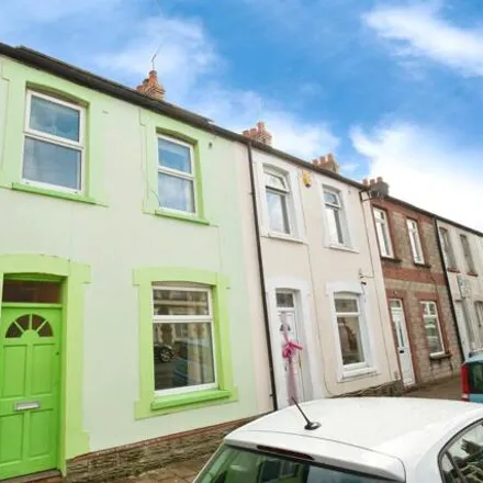 Buy this 2 bed townhouse on Arthur Street in Cardiff, CF24 1QR