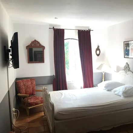 Rent this 3 bed house on Maussane-les-Alpilles in Bouches-du-Rhône, France
