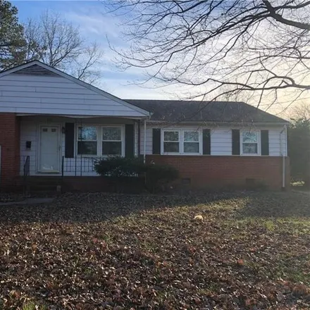 Image 1 - 336 Beechmont Drive, Beechmont, VA 23608, USA - House for rent