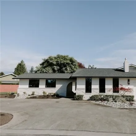 Buy this 4 bed house on 16558 Country Club Drive in Burlington, WA 98233