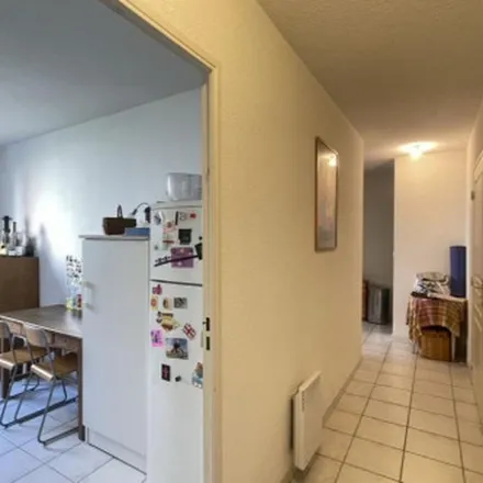 Image 4 - 1 Place des Arènes, 30000 Nîmes, France - Apartment for rent
