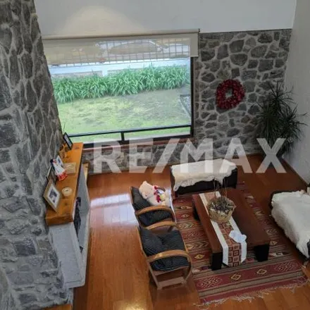 Buy this 4 bed house on Avenida del Club in Residencial Chiluca, 52930 Ciudad López Mateos