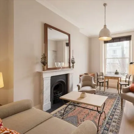Image 3 - 6 Pembridge Crescent, London, W11 3DS, United Kingdom - Apartment for sale