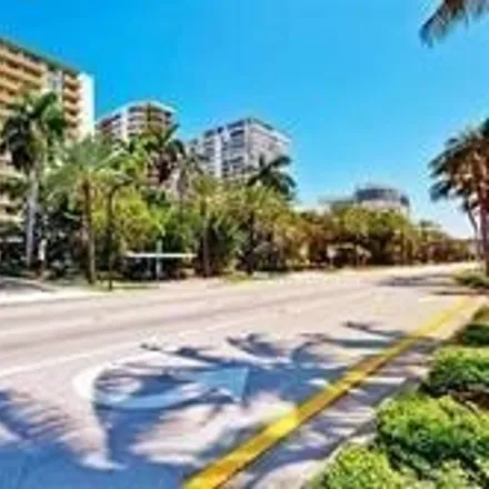 Image 2 - Collins Avenue & Harbour Way, Collins Avenue, Bal Harbour Village, Miami-Dade County, FL 33154, USA - Condo for rent