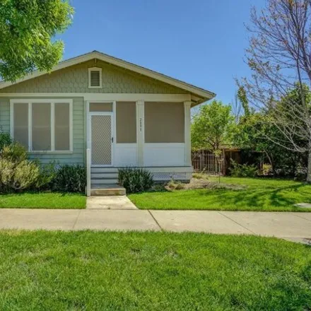 Buy this 2 bed house on 2899 Lanning Avenue in Redding, CA 96001