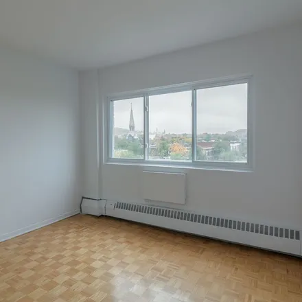 Rent this 2 bed apartment on 1187 Avenue Van Horne in Montreal, QC H2V 1K1