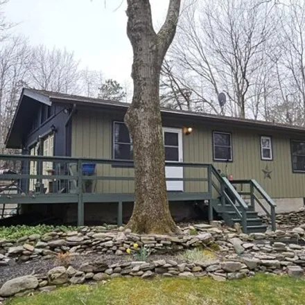 Buy this 3 bed house on 1503 Clover Road in Tobyhanna Township, PA 18334