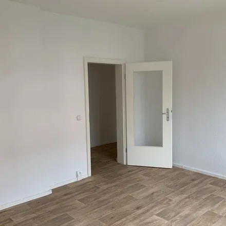 Rent this 3 bed apartment on Seehausener Straße 5 in 04158 Leipzig, Germany