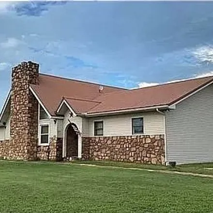 Buy this 5 bed loft on 2528 State Highway 25 in Bernie, Stoddard County