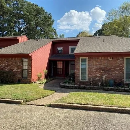 Buy this 2 bed house on Fountain View in The Cedars, Shreveport
