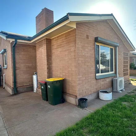 Rent this 3 bed apartment on Chinese Restaurant Golden Pearl in Commercial Road, Port Augusta SA 5700
