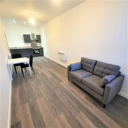 Rent this studio loft on Card House in Thorn Lane, Cottingley