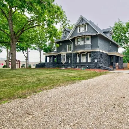 Image 2 - Estherville Lincoln Central, 3rd Avenue South, Estherville, IA 51334, USA - House for sale