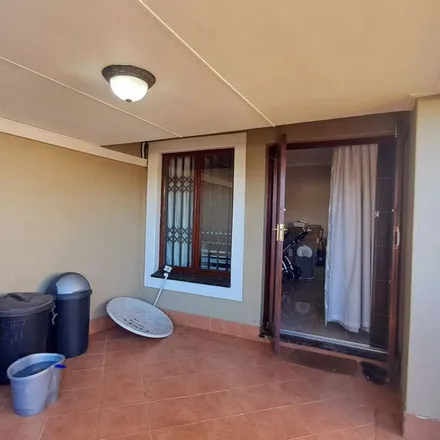 Image 4 - Inanda Road, Waterfall, Forest Hills, 3652, South Africa - Apartment for rent