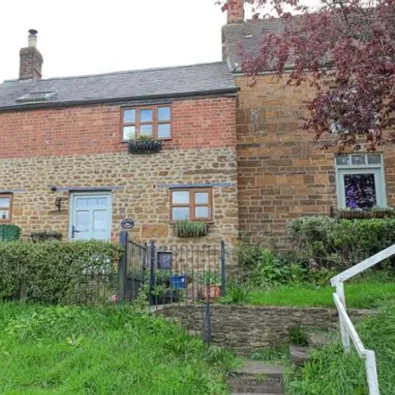 Buy this 2 bed townhouse on unnamed road in Great Bourton, OX17 1QN