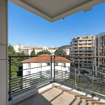 Image 6 - Allocations Familiales des Alpes Maritimes, Rue Buttura, 06407 Cannes, France - Apartment for sale
