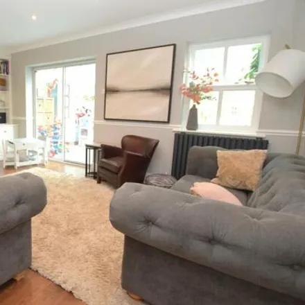 Image 3 - St James Mews, Billericay, CM12 9DH, United Kingdom - House for sale